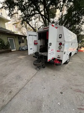 Magnet Plumbing service vehicle on-site for Water Heater Repair in Saint Martin