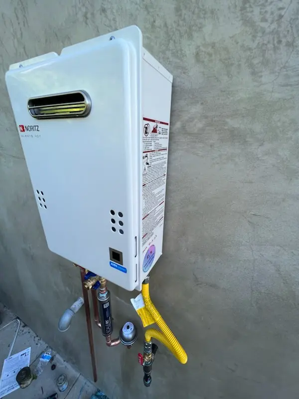 Tankless water heater installation for Saint Martin homes